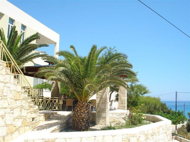 Polyrizos Hotel Rodhákinon Exterior foto